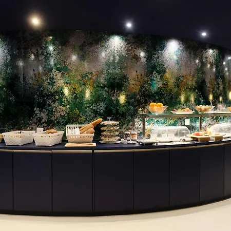 Eastside فندق 3*